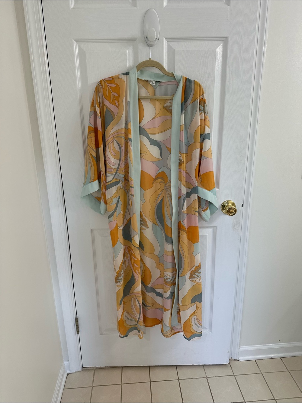 Forever 21 Multicolor Floral Wave Maxi Kimono — Mustard, Blush & Pale Blue
